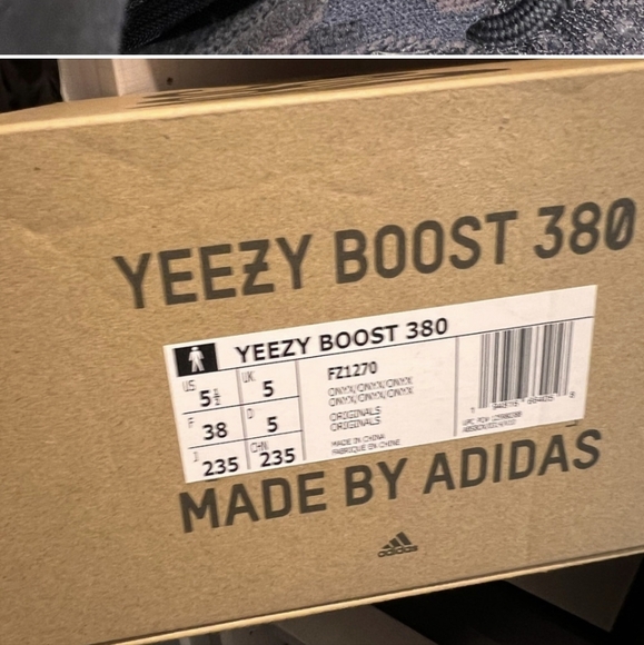 adidas Yeezy Boost 380 Onyx - Picture 4 of 4